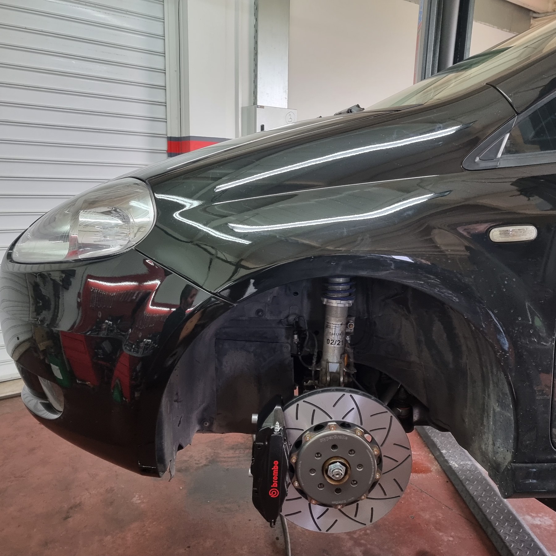 HyperBrake Motorsport Front 4pot Big Brake Kit without calipers for Fiat Grande Punto/Punto Evo/Punto for Brembo calipers from Alfa Romeo 159 TBi/Renault Megane RS and 2-Piece Full Floating Brake Rotors - Image 5